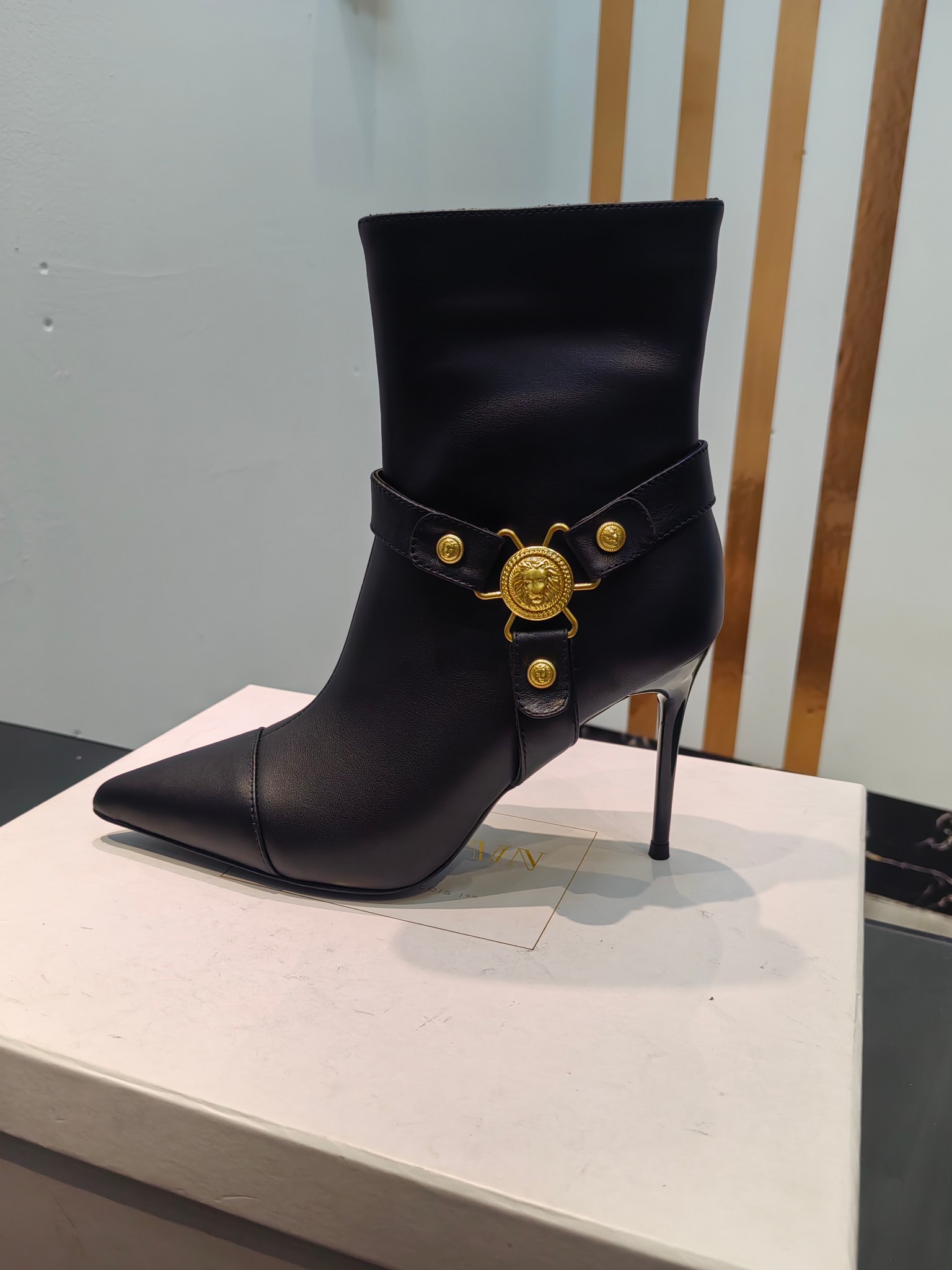 [TOP] Balmain High-Heeled Ankle Boots Cowhide - Black