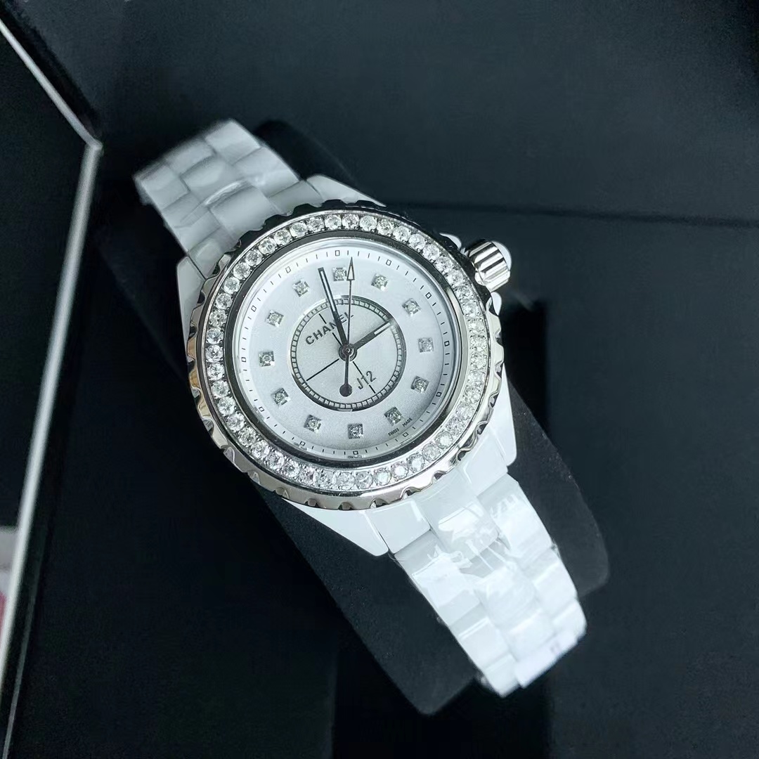 [TOP] CHANEL J12 Watch -White