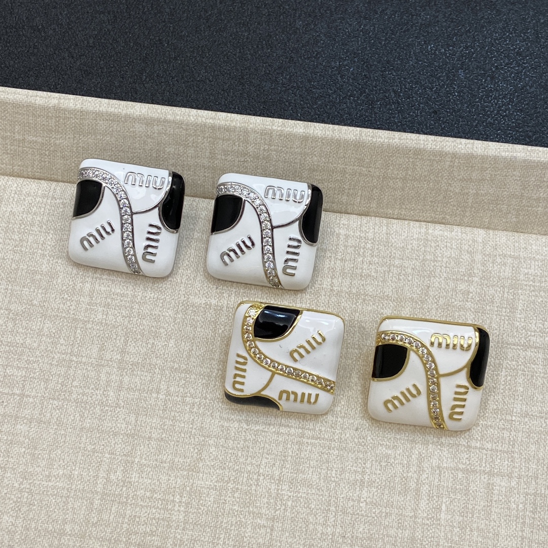 [TOP] Miu Miu Earrings - 2 Colors