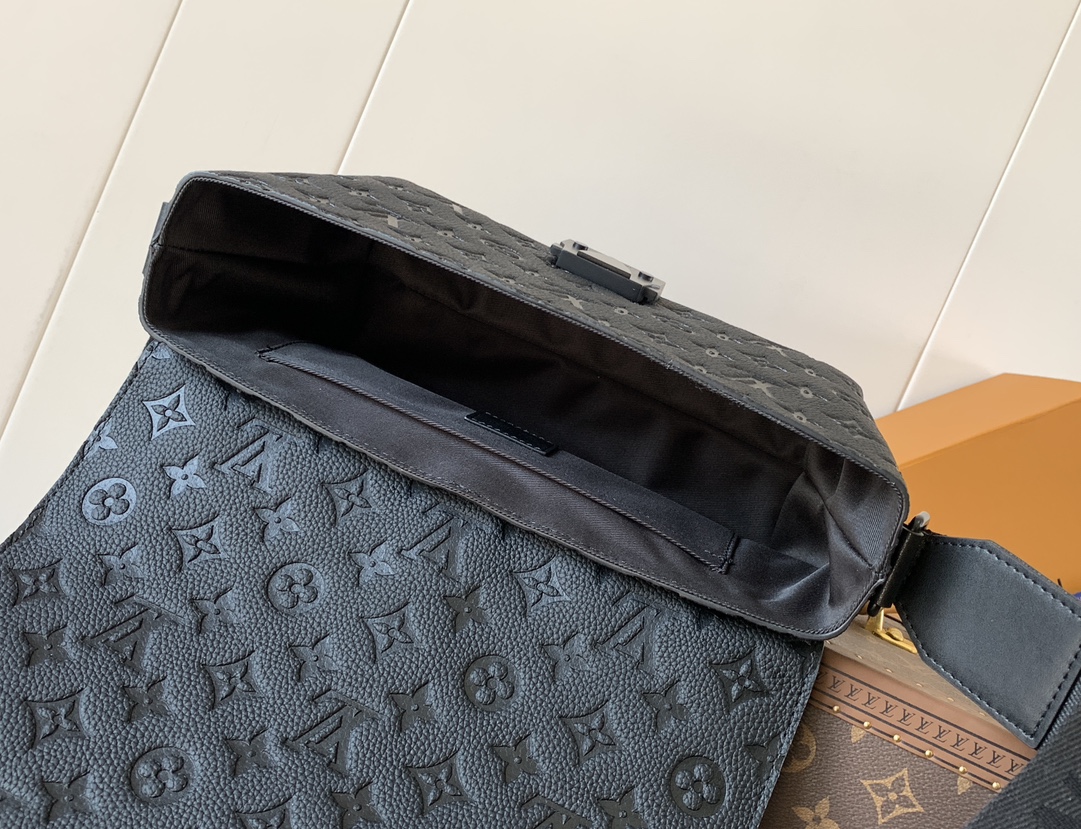 [TOP] Louis Vuitton LV Men's S-Cape Bag 28x16x10CM - Black