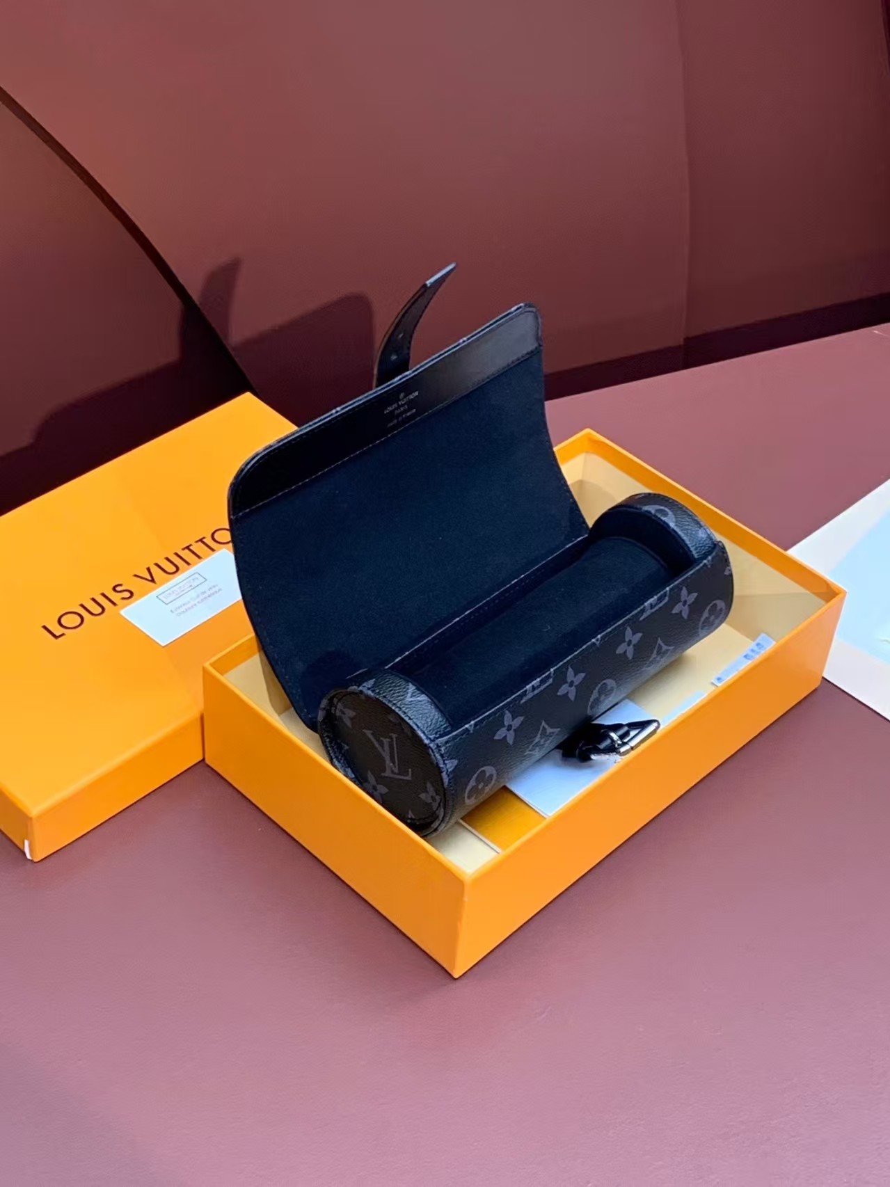 [TOP] Louis Vuitton LV Men's Watch Case 20×8×8cm - Black