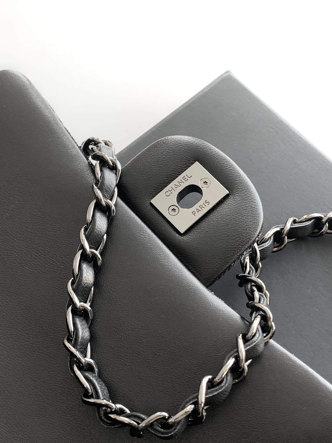 [TOP] CHANEL Canvas Printed Flap Bag 20cm/25cm - Black