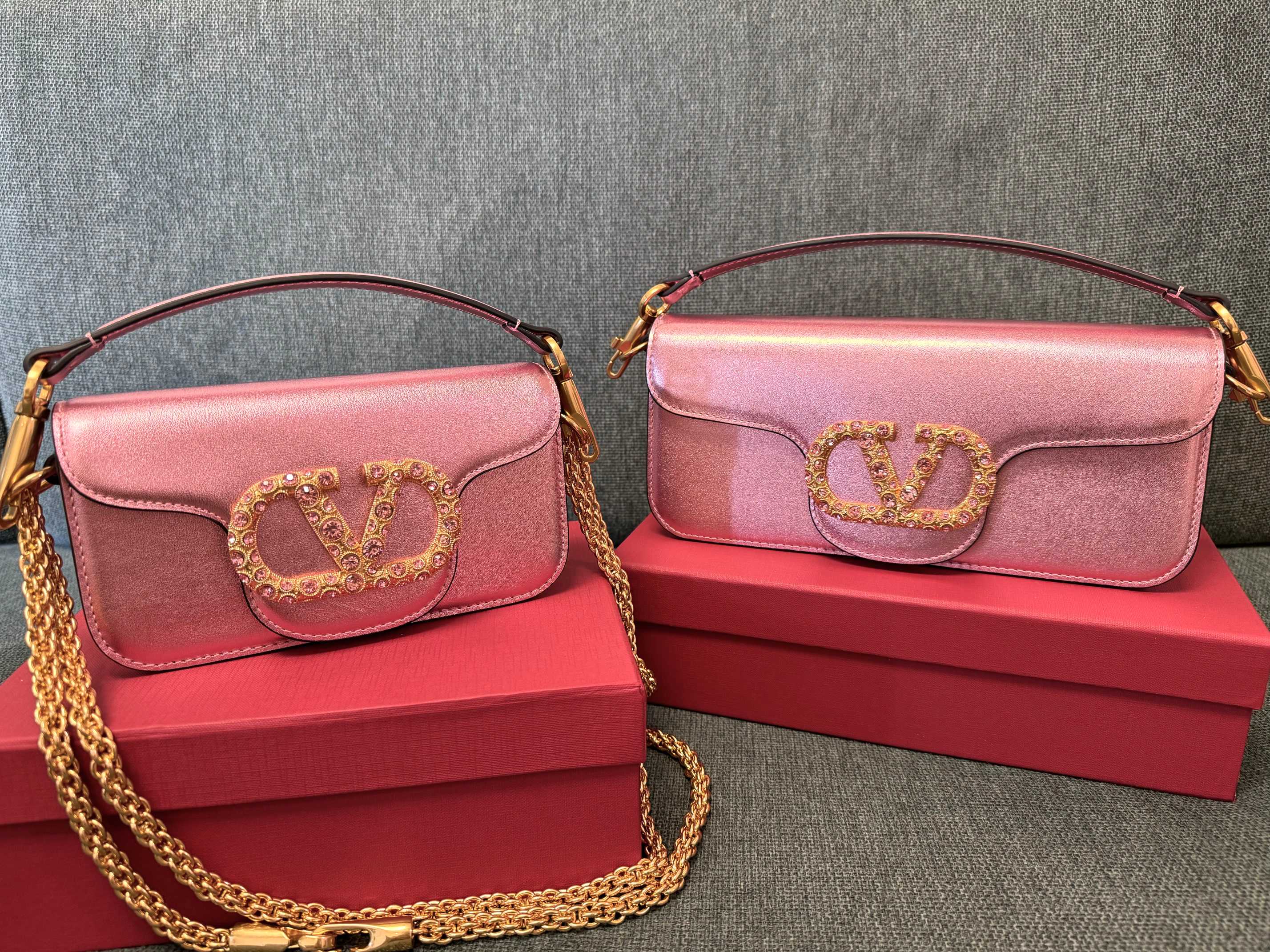 [TOP] VALENTINO Garavani Loco Bag with Colorful Buckle 20x11x5cm/27x13x6cm - 3 Colors