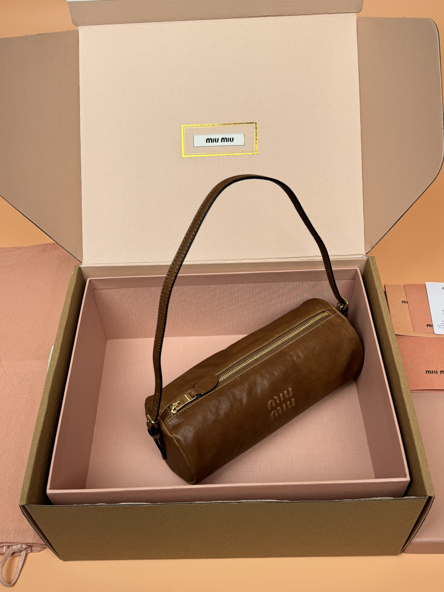 [TOP] Miu Miu Adventure Nappa Handbag Lambskin 22x9x9cm - Briar Wood/Black/Brown