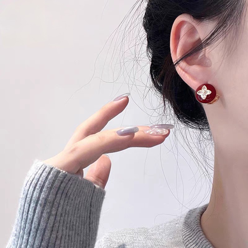 [TOP] Louis Vuitton LV Camellia Ring Earrings - Red