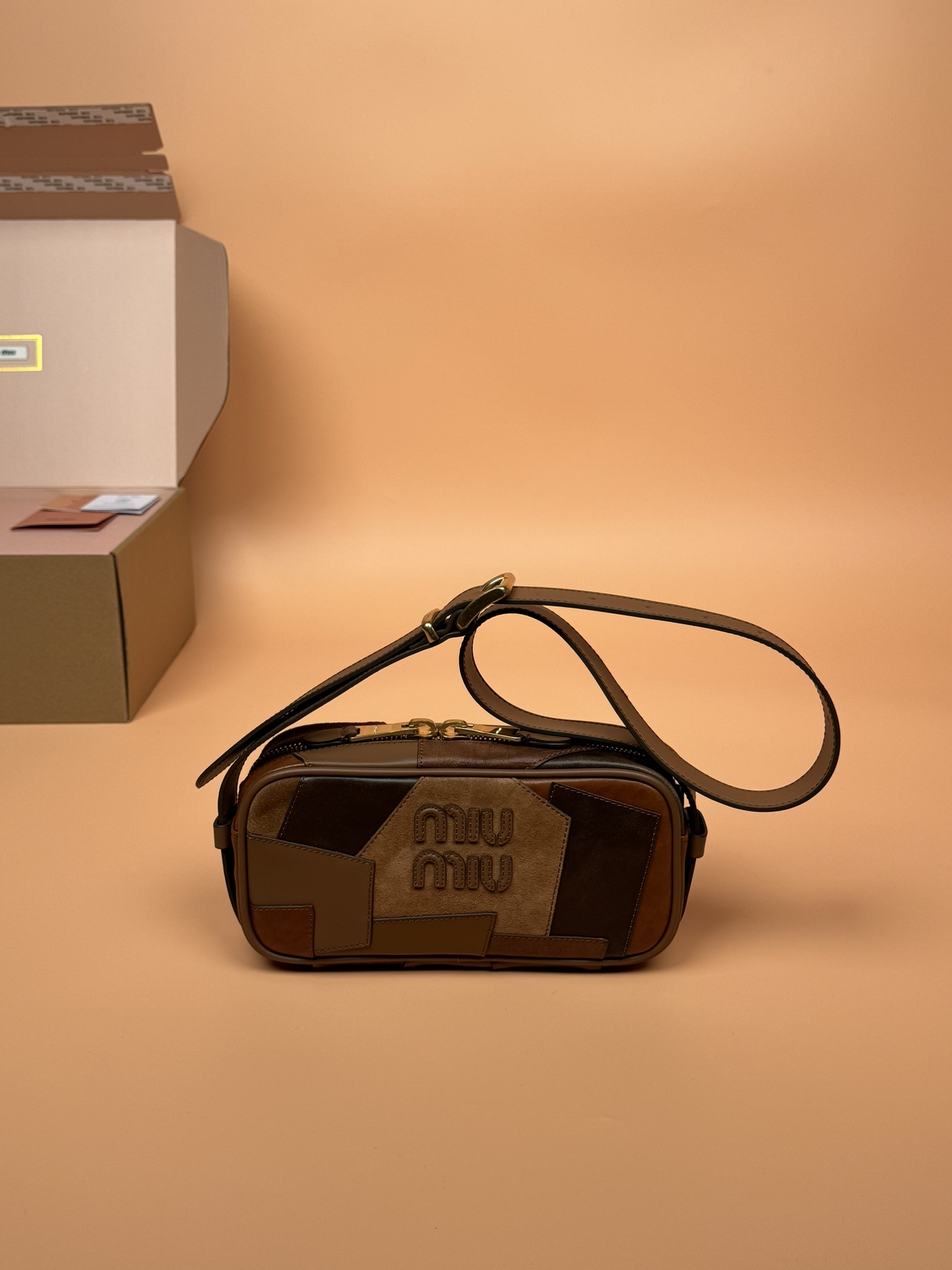 [TOP] Miu Miu Beau Bag Lambskin/Calfskin 25x12×6.5cm - Brown