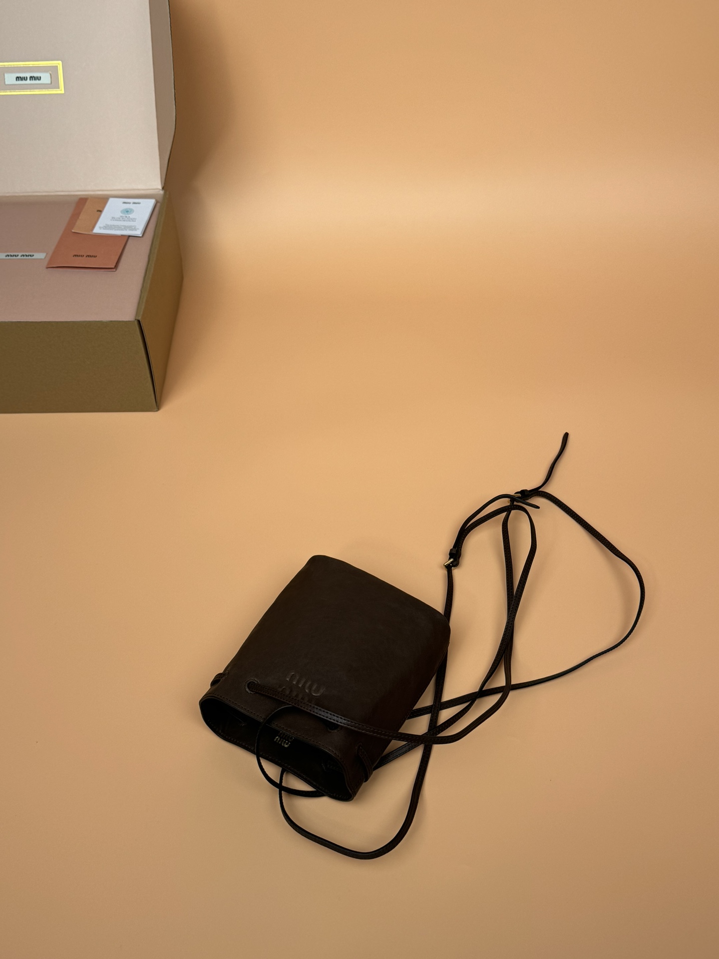 [TOP] Miu Miu Nappa Handbag Lambskin 14×17×6cm - Briar Wood