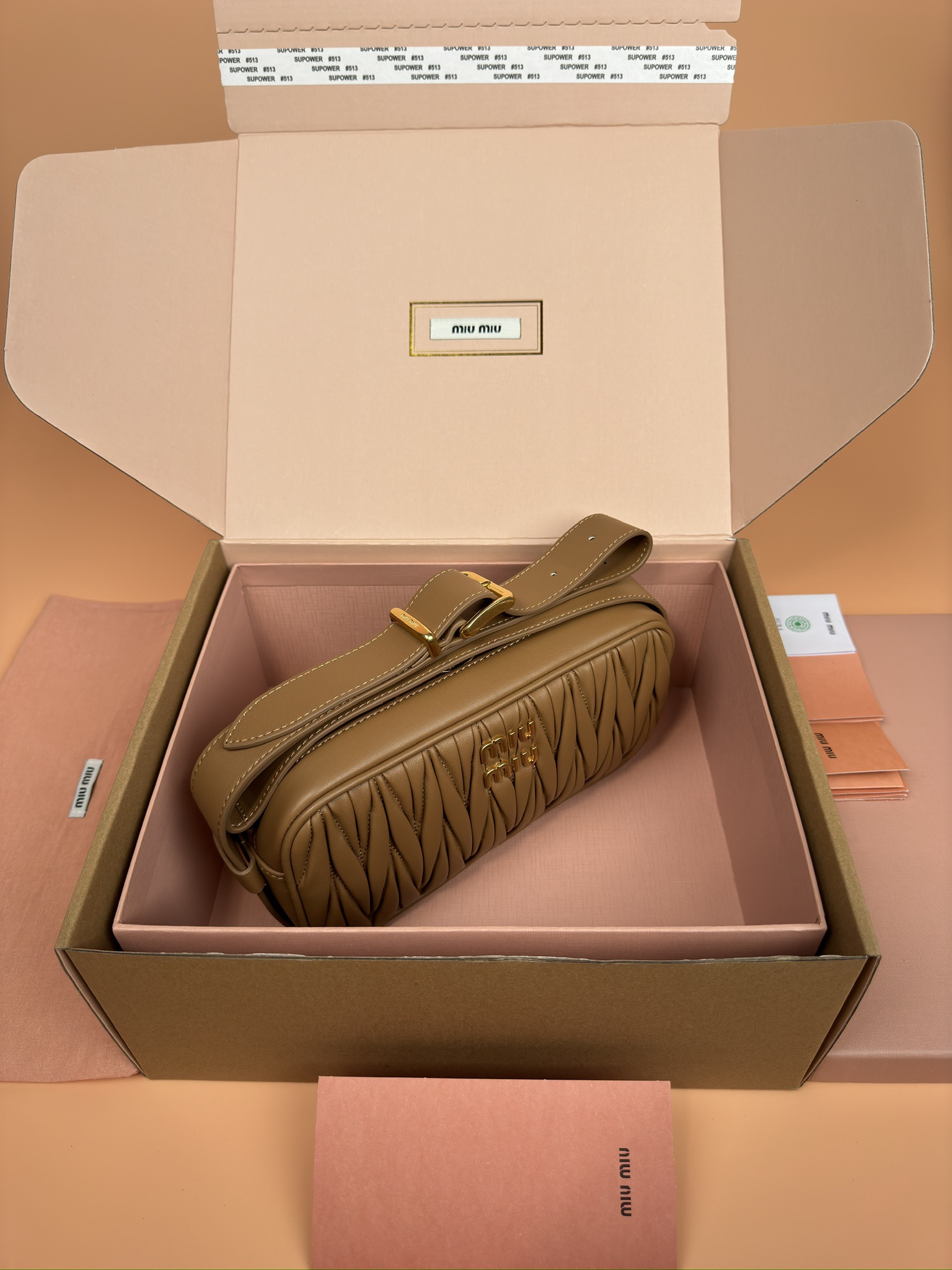 [TOP] Miu Miu Arcadie Matelasse Bag Lambskin 25×12×6.5cm - Brown/Black