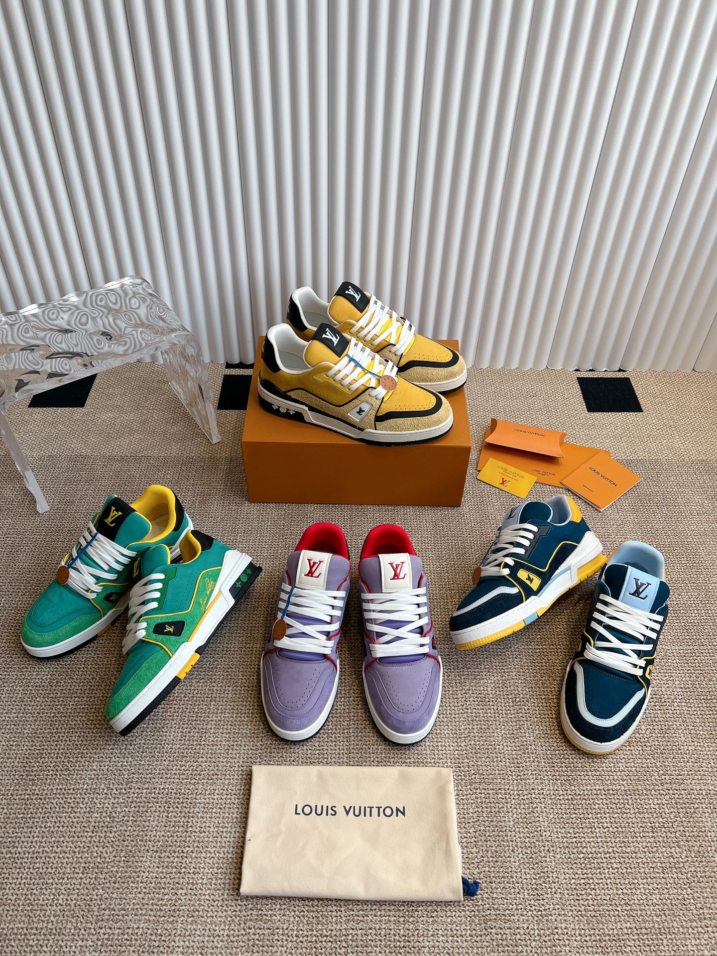 [TOP] Louis Vuitton LV Sneakers - 4 Colors
