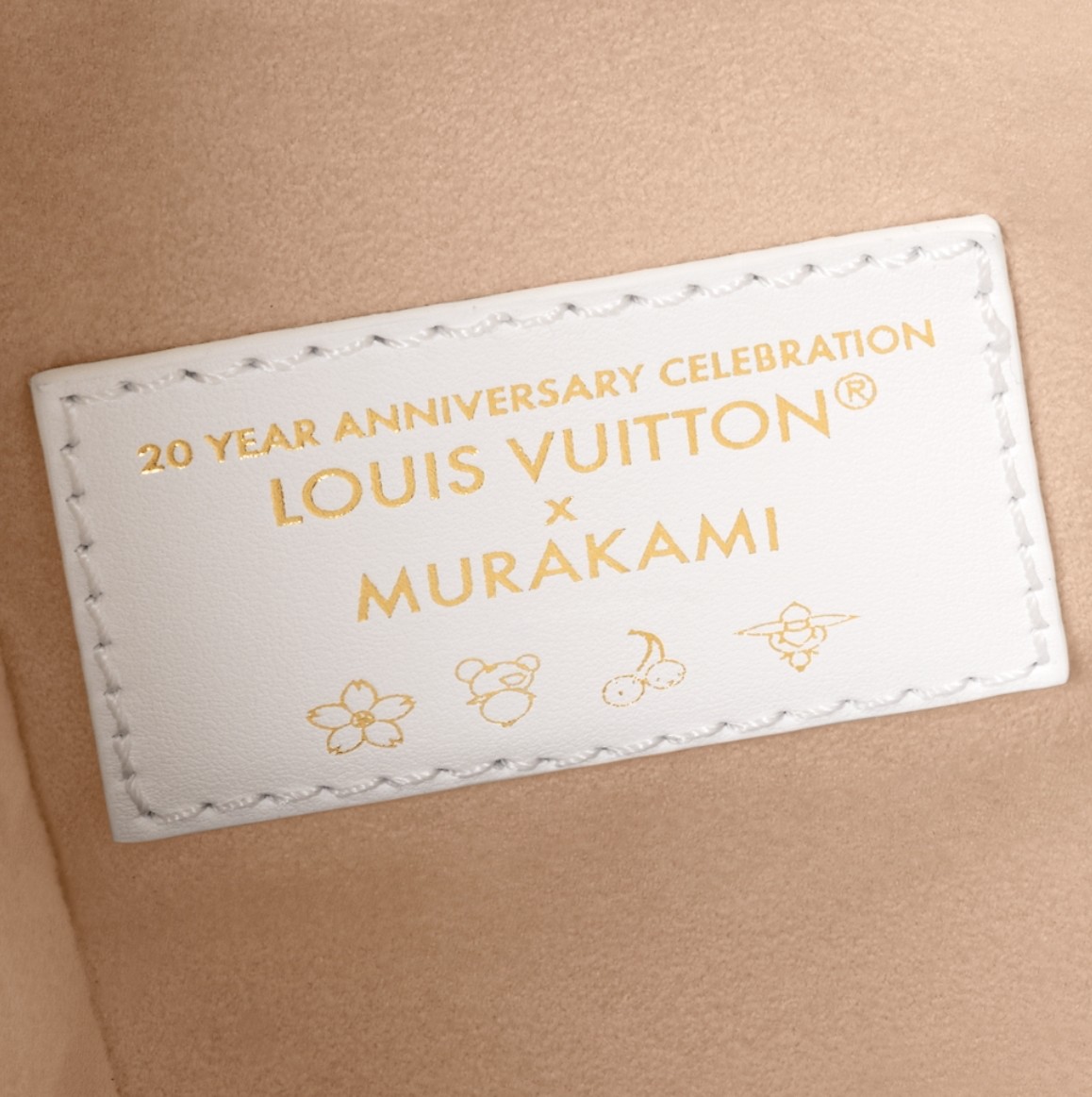 [TOP] Louis Vuitton LV Side Trunk 23.5x16x8.5cm - White