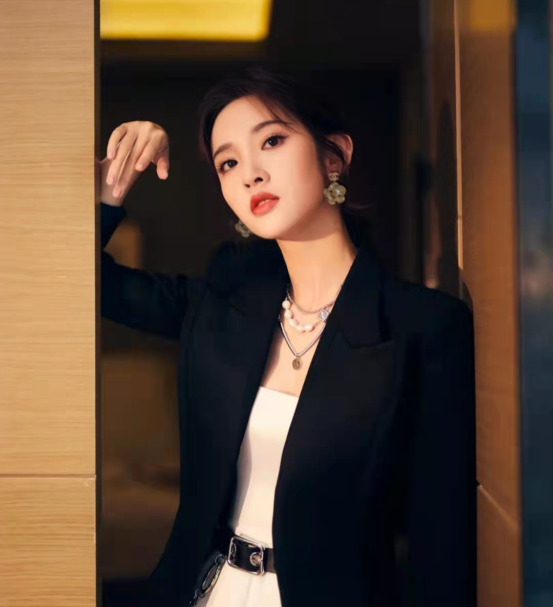 [TOP] CHANEL Flower CC Earrings - Gold