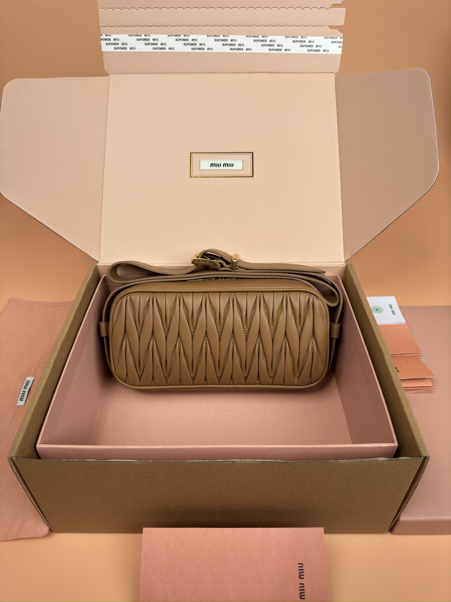 [TOP] Miu Miu Arcadie Matelasse Bag Lambskin 25×12×6.5cm - Brown/Black