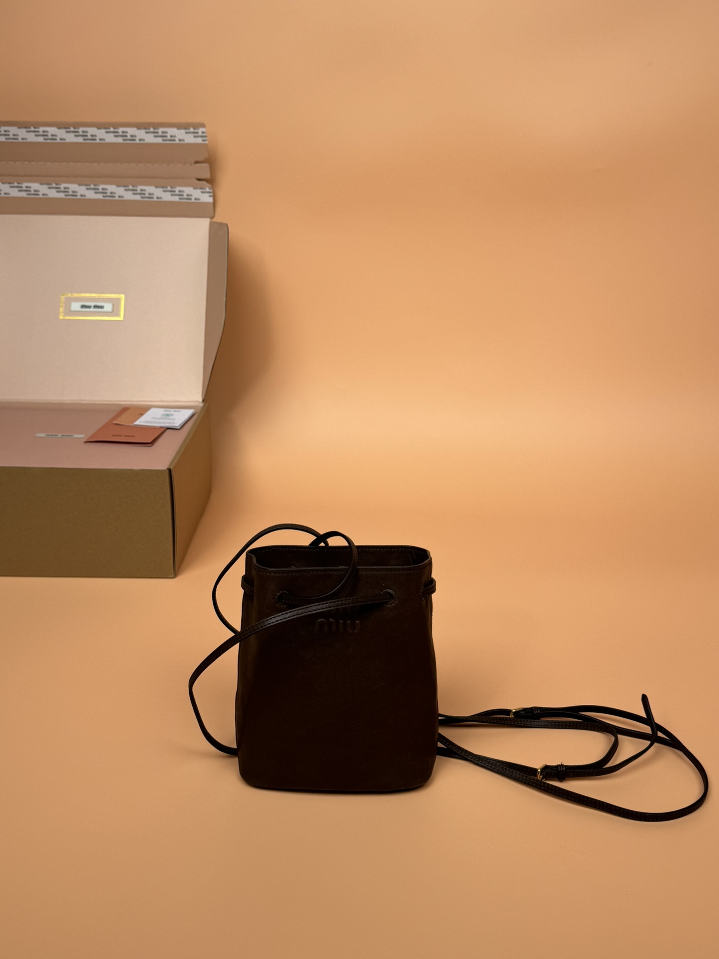 [TOP] Miu Miu Nappa Handbag Lambskin 14×17×6cm - Briar Wood