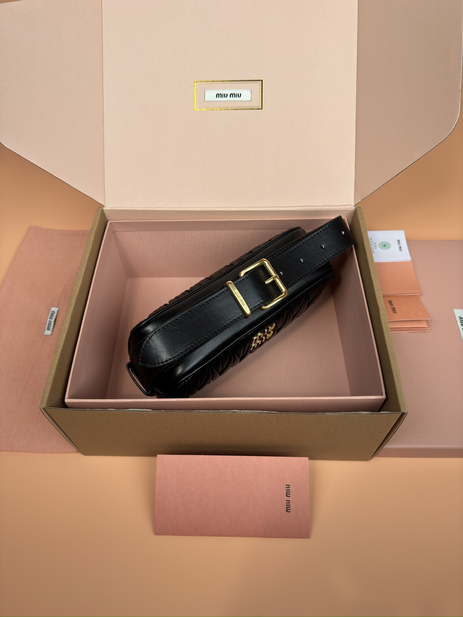 [TOP] Miu Miu Arcadie Matelasse Bag Lambskin 25×12×6.5cm - Brown/Black