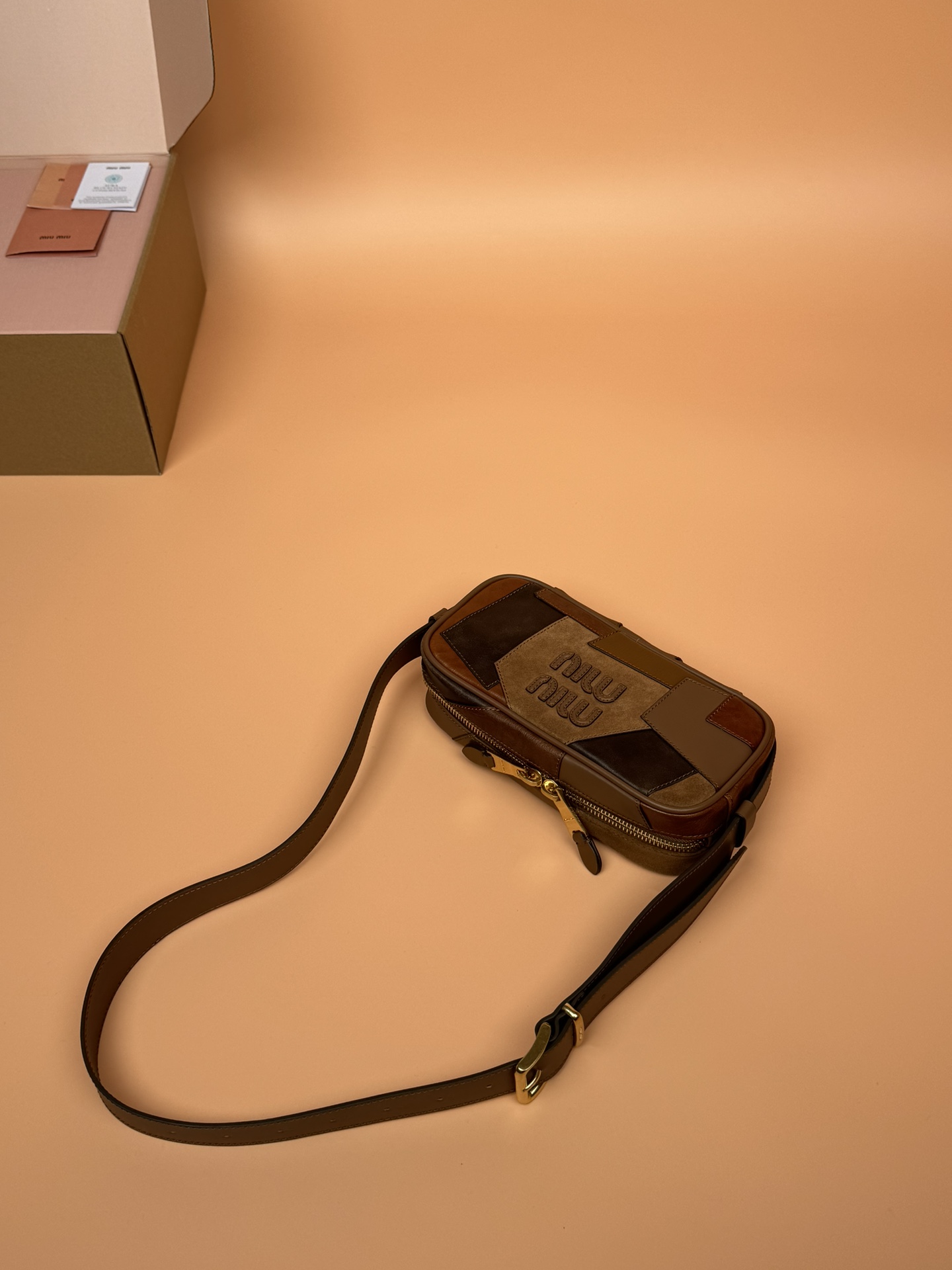 [TOP] Miu Miu Beau Bag Lambskin/Calfskin 25x12×6.5cm - Brown