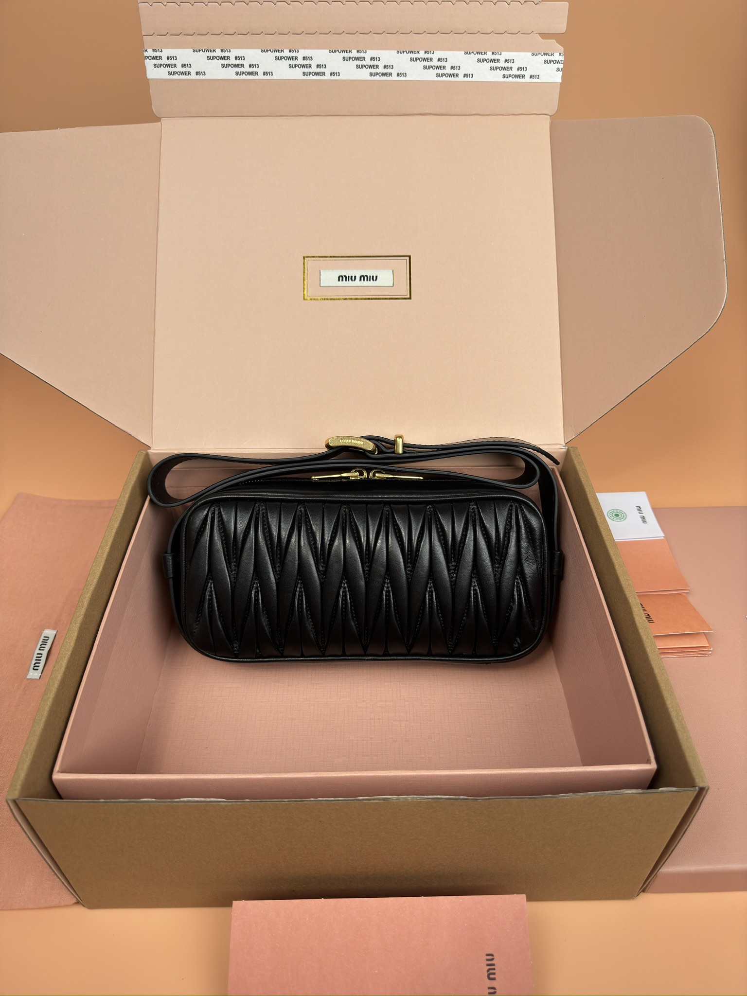 [TOP] Miu Miu Arcadie Matelasse Bag Lambskin 25×12×6.5cm - Brown/Black