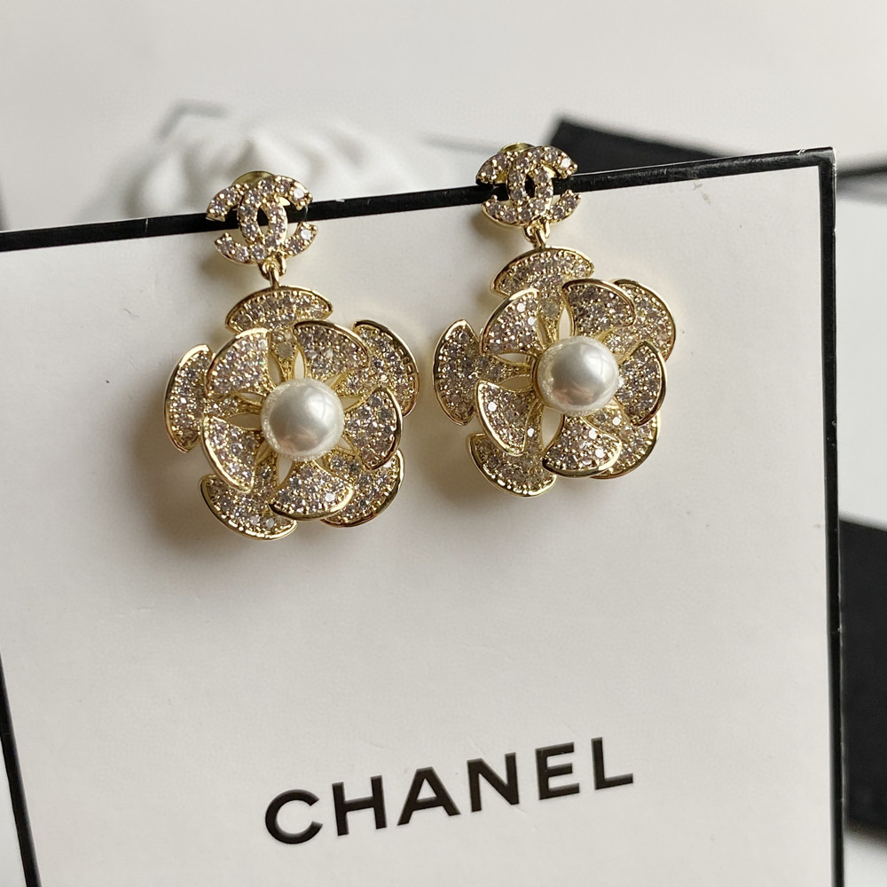 [TOP] CHANEL Flower CC Earrings - Gold