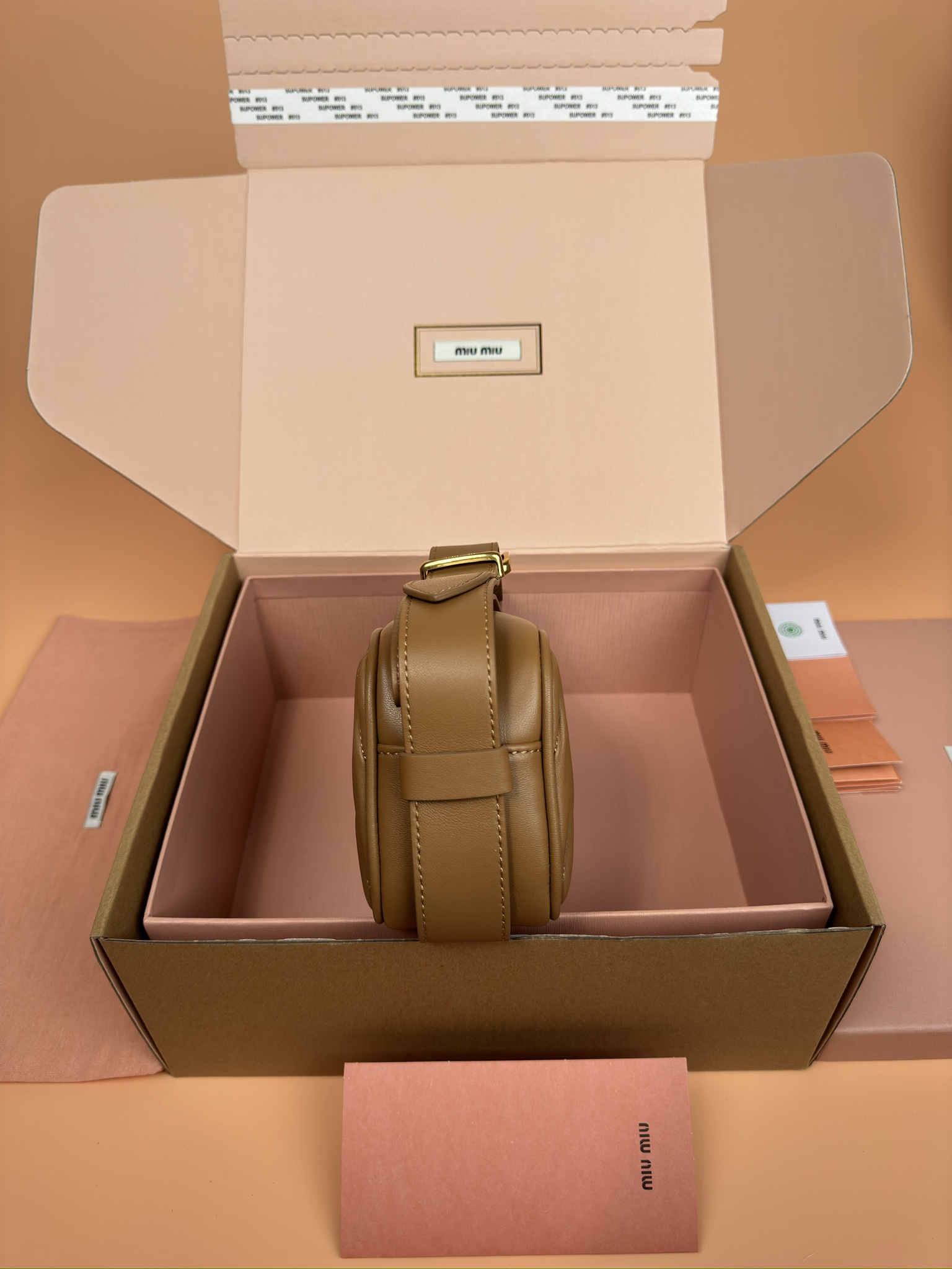 [TOP] Miu Miu Arcadie Matelasse Bag Lambskin 25×12×6.5cm - Brown/Black