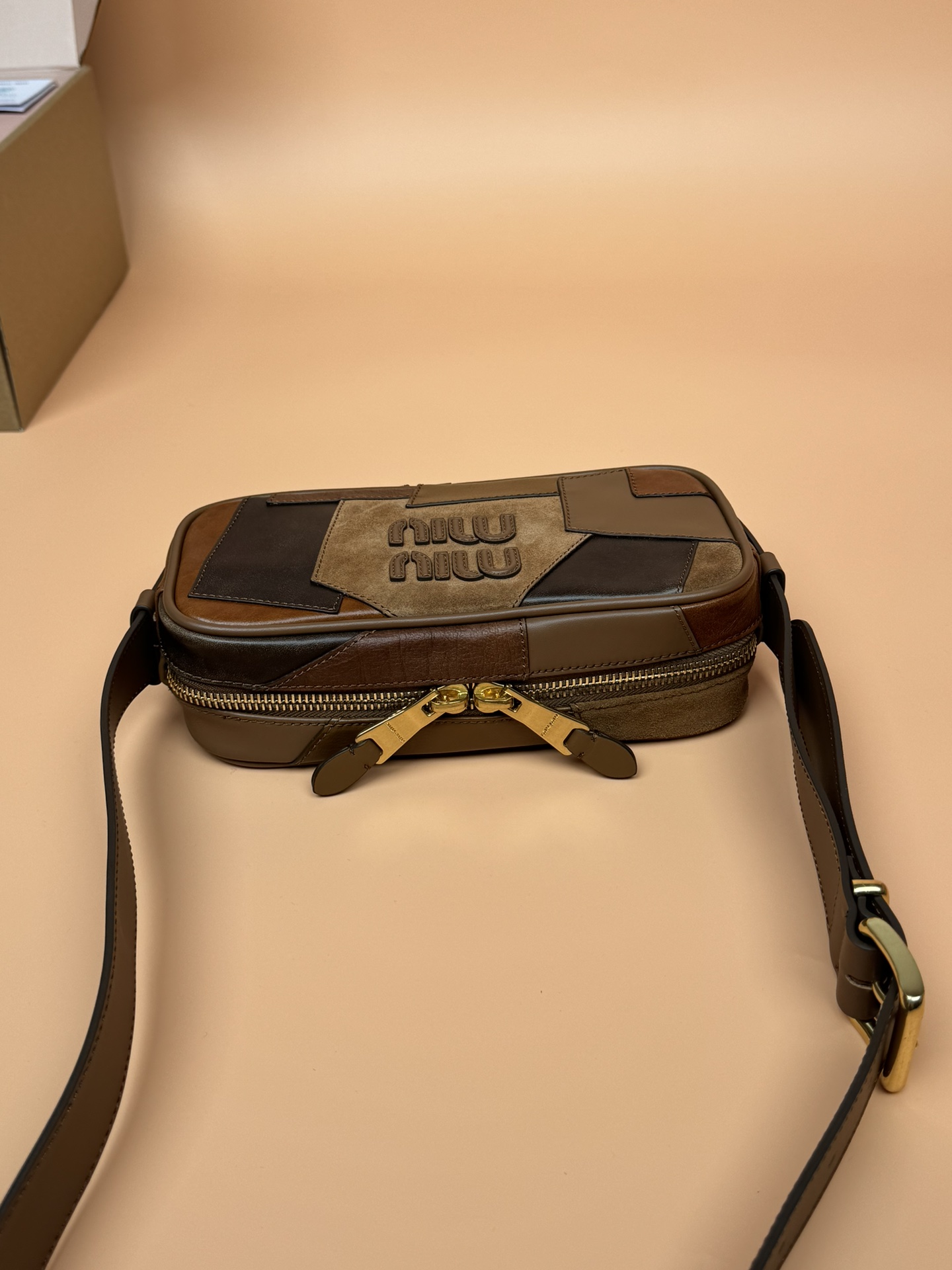 [TOP] Miu Miu Beau Bag Lambskin/Calfskin 25x12×6.5cm - Brown