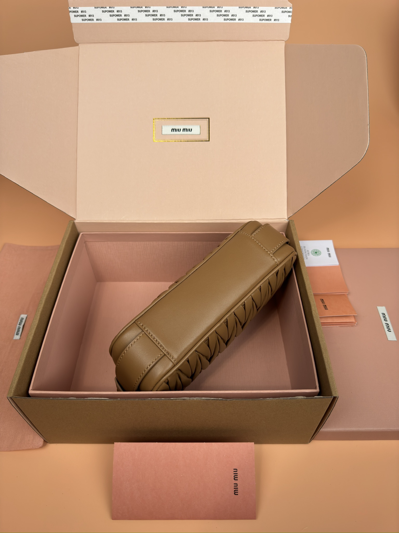 [TOP] Miu Miu Arcadie Matelasse Bag Lambskin 25×12×6.5cm - Brown/Black