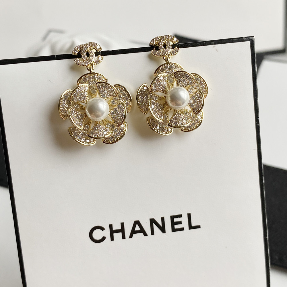 [TOP] CHANEL Flower CC Earrings - Gold