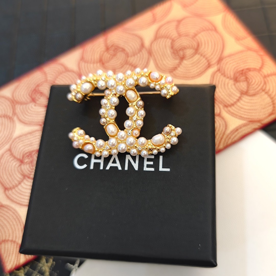 [TOP] CHANEL Brooch - Gold - 711 Luxury