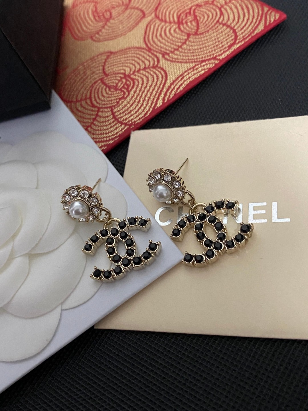 [TOP] CHANEL CC Earrings - Black