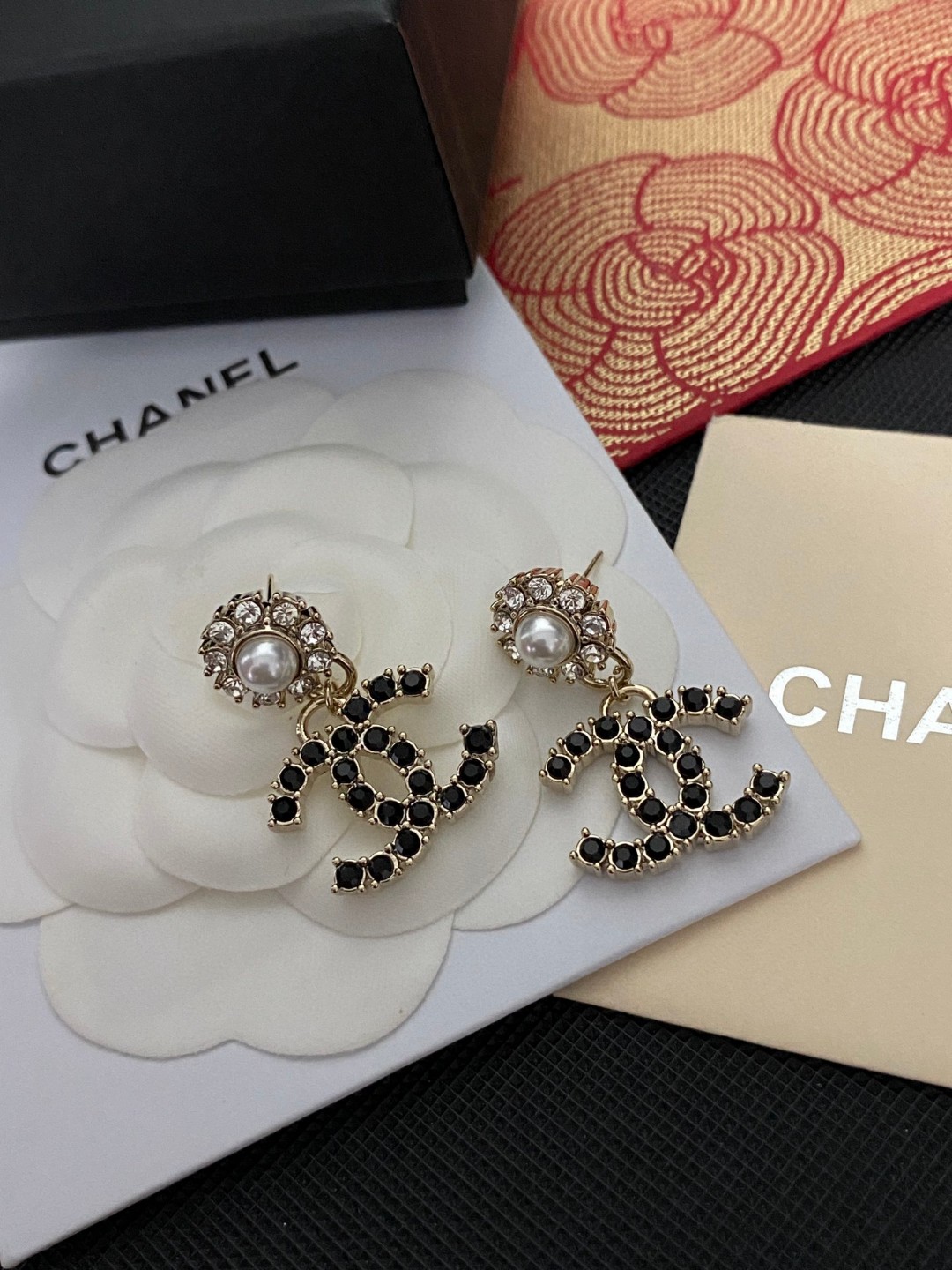 [TOP] CHANEL CC Earrings - Black