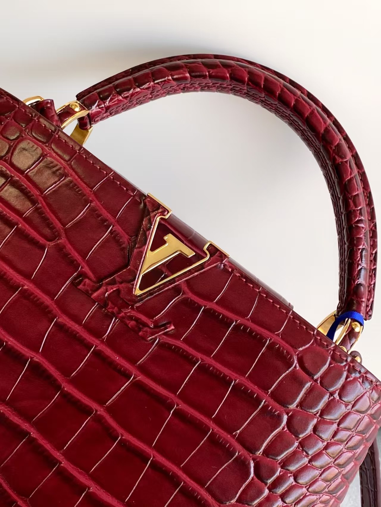 [TOP] Louis Vuitton LV Capucines Crocodile Pattern Bag Made of Cowhide 27.0 x 18.0 x 9.0 cm - Red