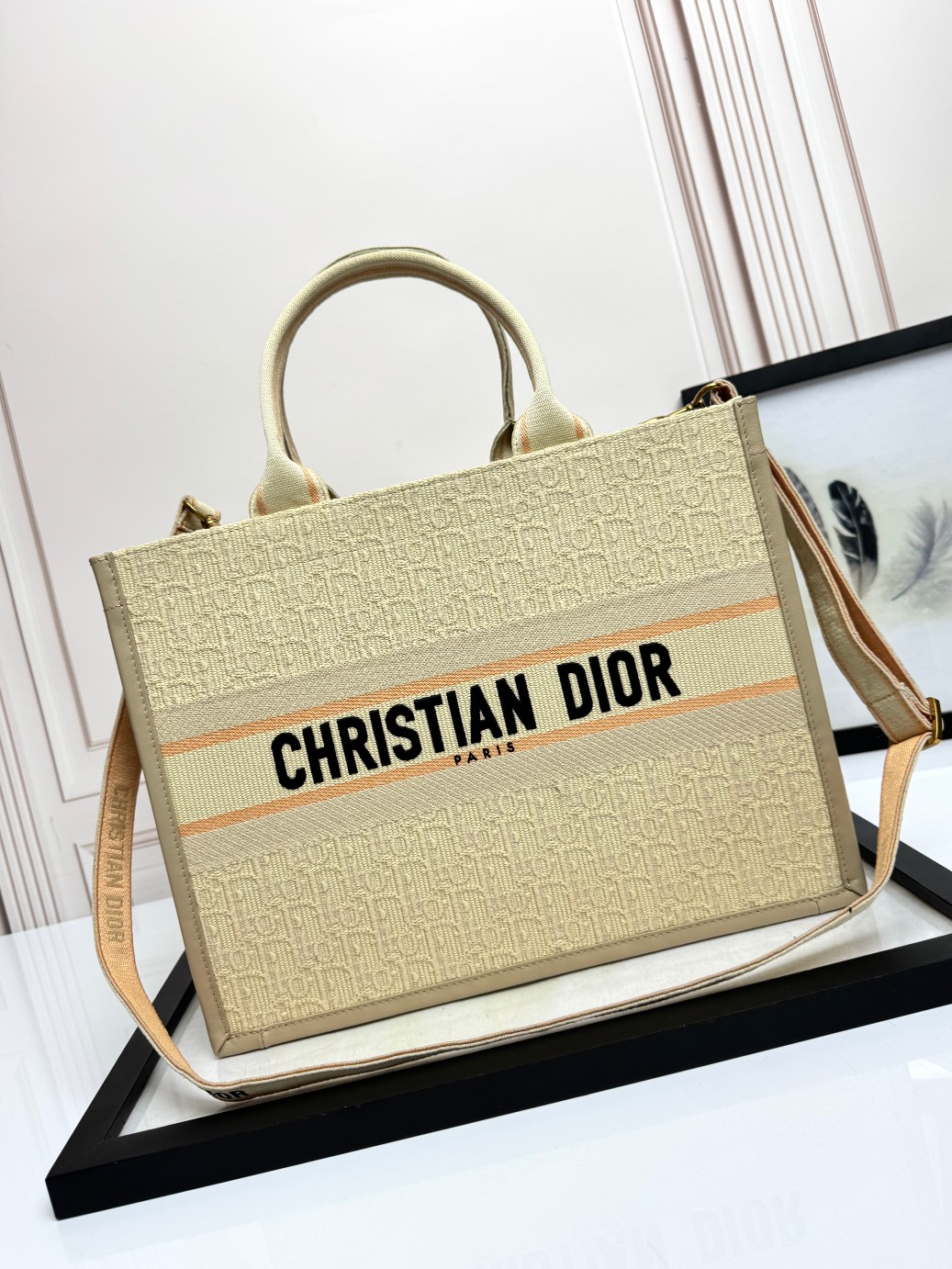 [TOP] Christian Dior Book Tote Bag Cow Leather 26.5*22*14 cm/36.5*28*17.5 cm - Apricot