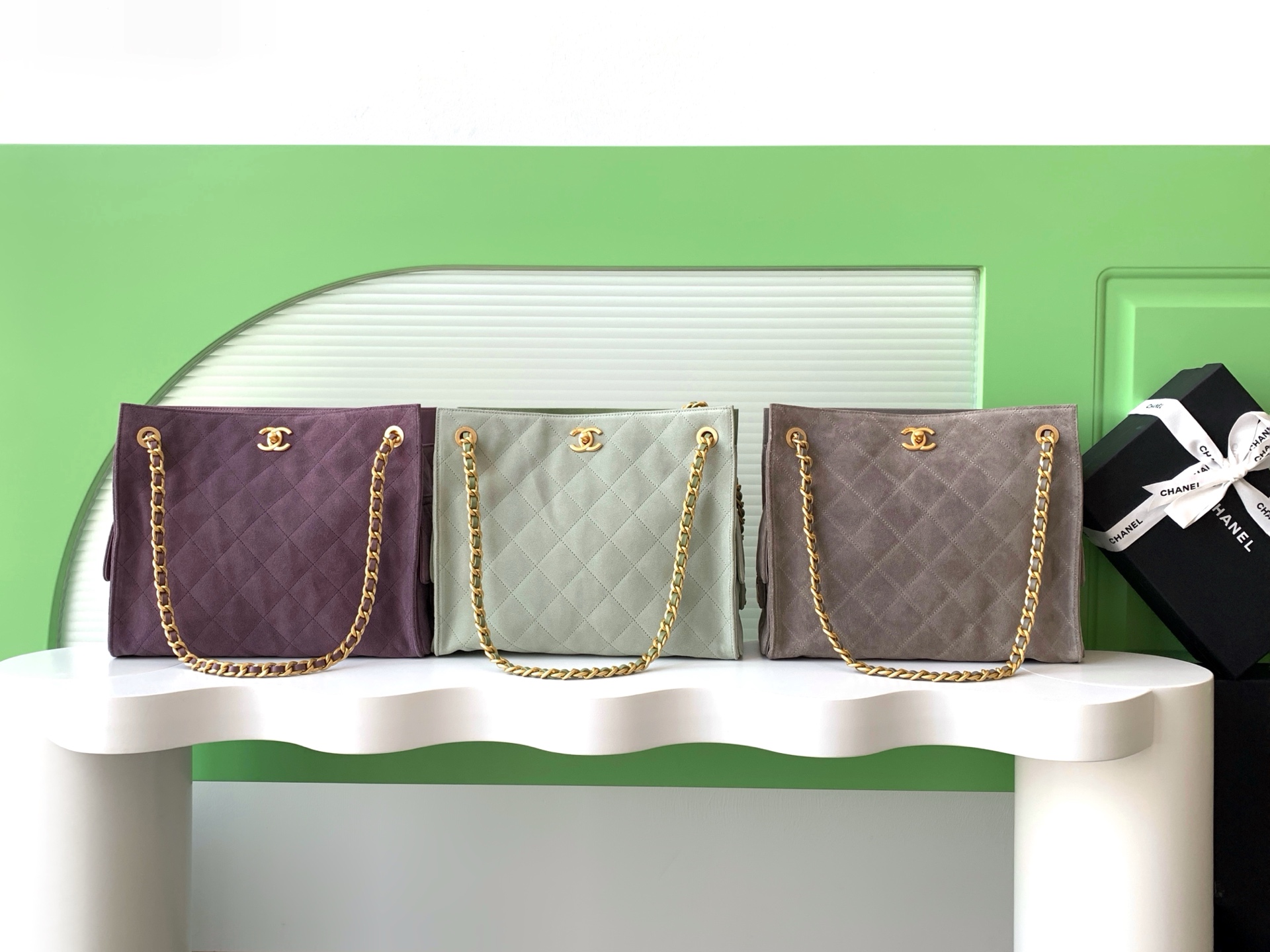 [TOP] CHANEL Hobo Shopping Bag Nubuck Cowhide 26x31x13cm - 3 Color