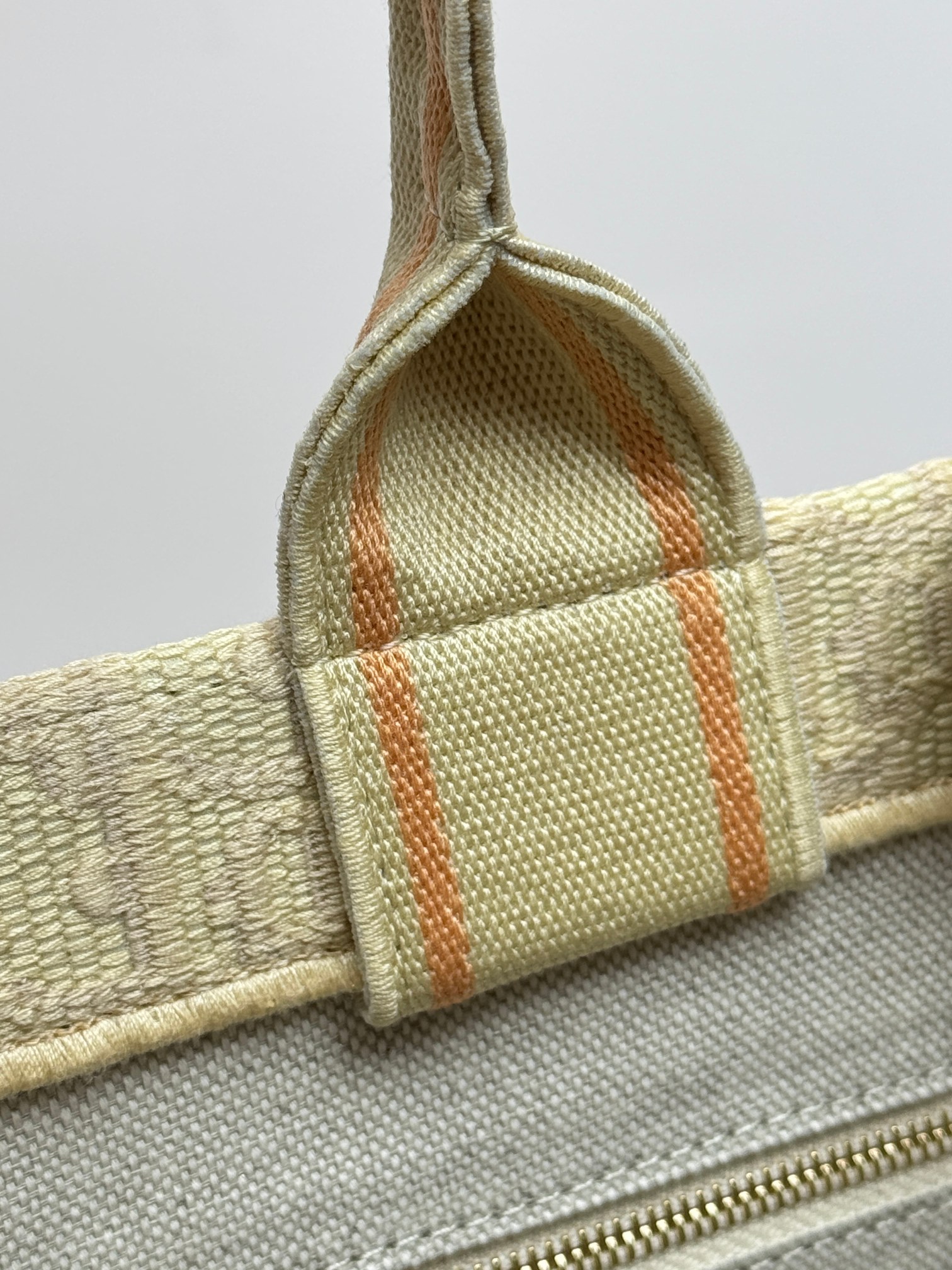 [TOP] Christian Dior Book Tote Bag Cow Leather 26.5*22*14 cm/36.5*28*17.5 cm - Apricot