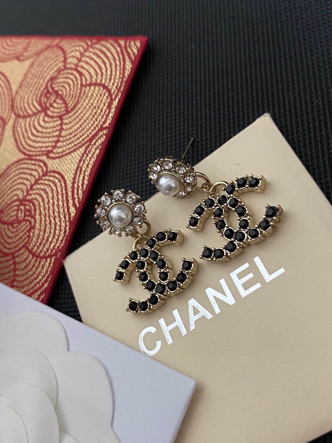 [TOP] CHANEL CC Earrings - Black