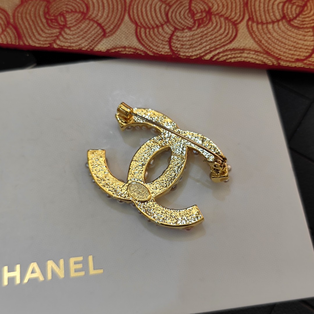 [TOP] CHANEL Brooch - Gold - 711 Luxury