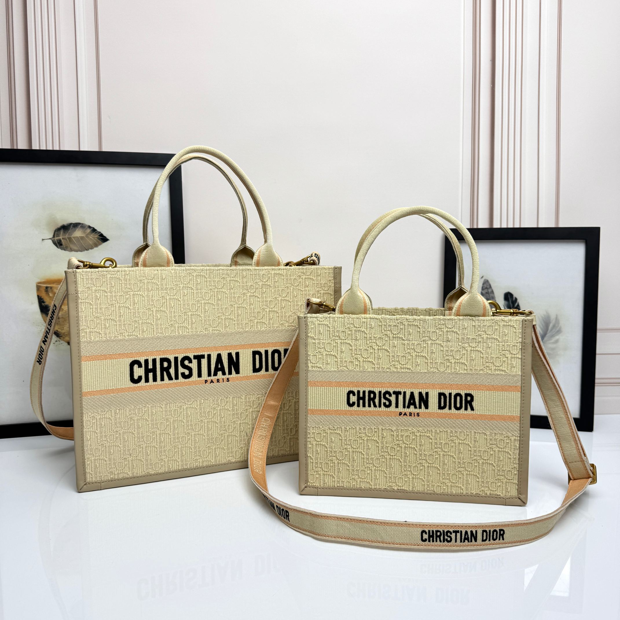 [TOP] Christian Dior Book Tote Bag Cow Leather 26.5*22*14 cm/36.5*28*17.5 cm - Apricot