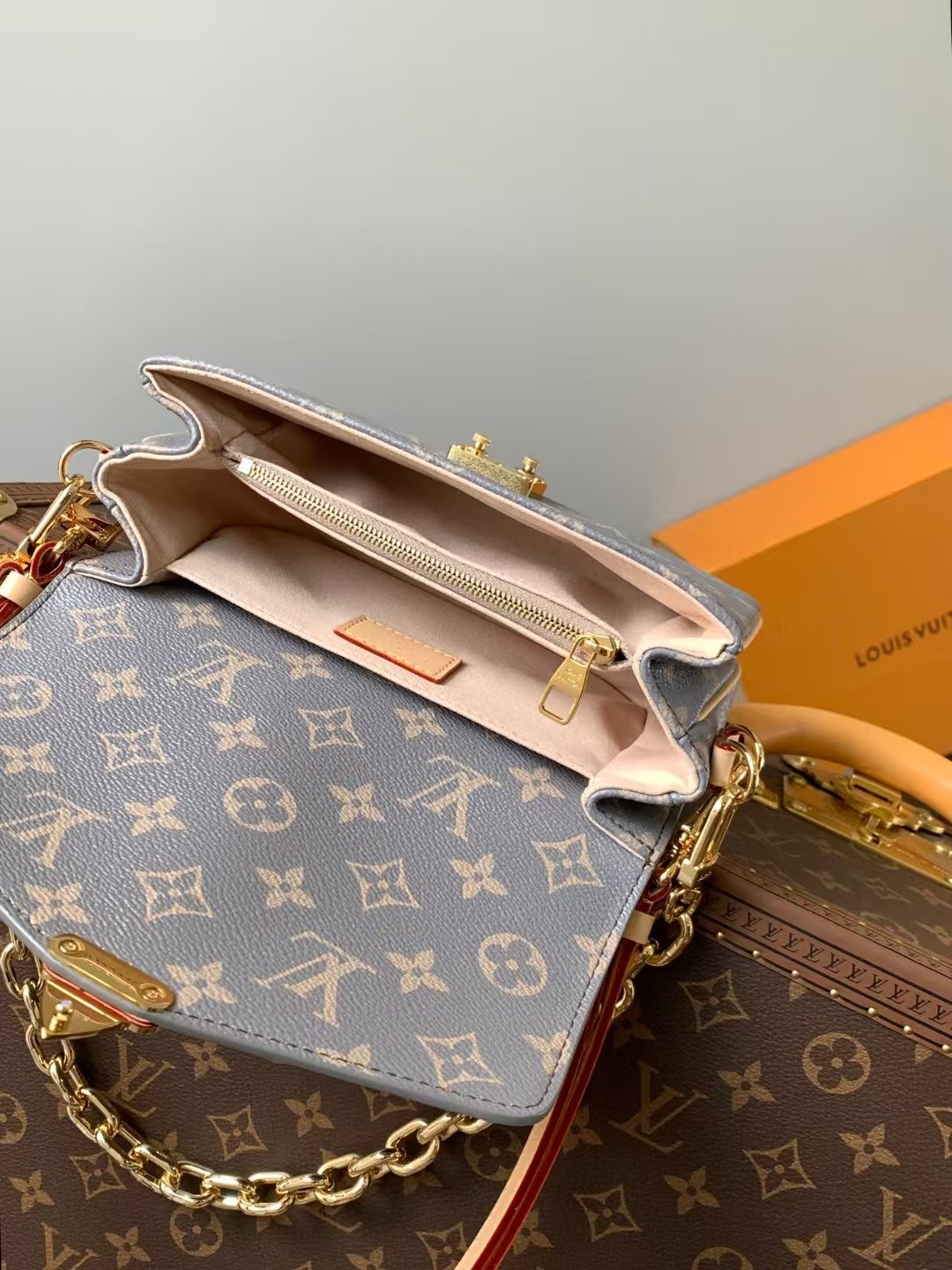 [TOP] Louis Vuitton LV Pochette Metis Bag 21.5X13.5X6cm - Gray