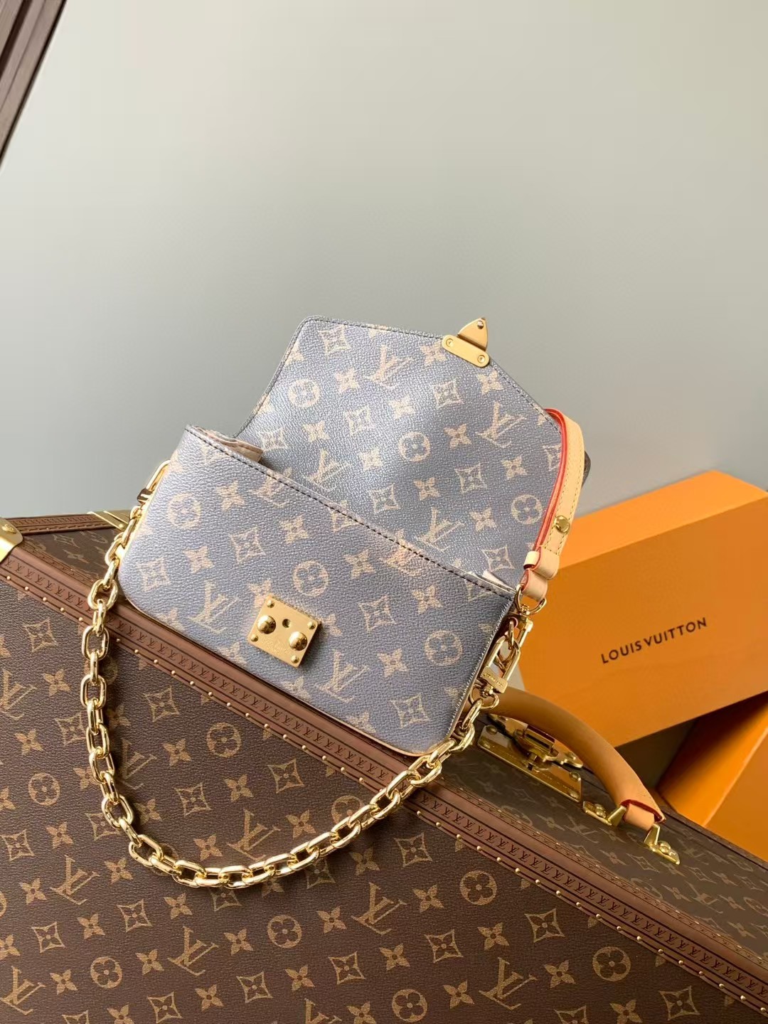 [TOP] Louis Vuitton LV Pochette Metis Bag 21.5X13.5X6cm - Gray