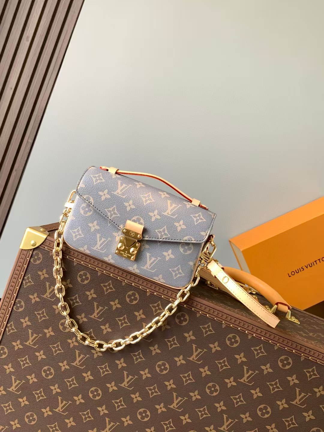 [TOP] Louis Vuitton LV Pochette Metis Bag 21.5X13.5X6cm - Gray