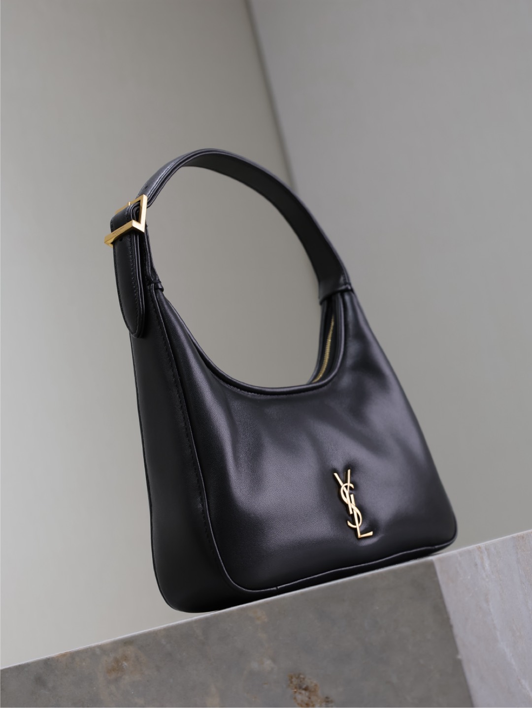 [TOP] Yves Saint Laurent YSL Calypso Mini Padded Leather Shoulder Bag 20x12x5cm - Black&GHW