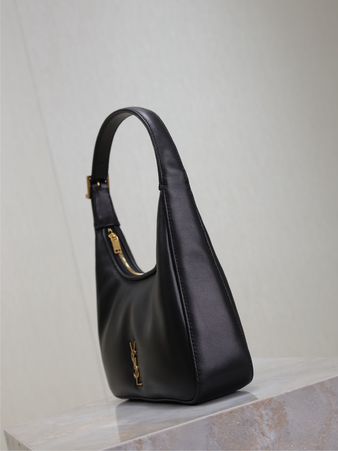 [TOP] Yves Saint Laurent YSL Calypso Mini Padded Leather Shoulder Bag 20x12x5cm - Black&GHW