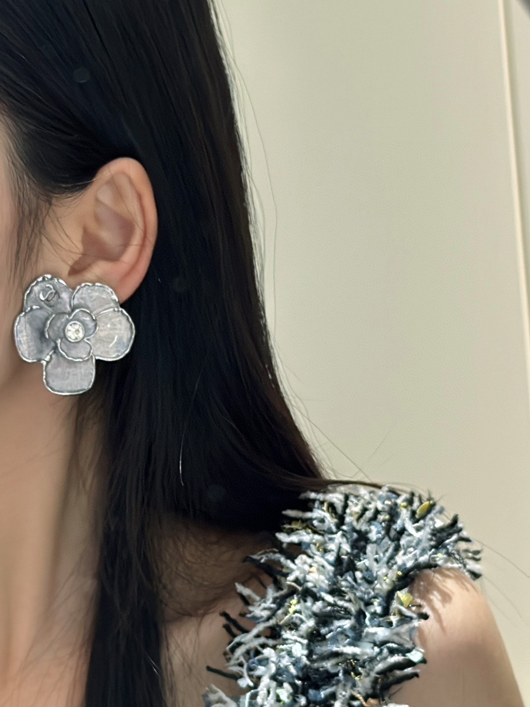 [TOP] CHANEL Earrings - Light Purple