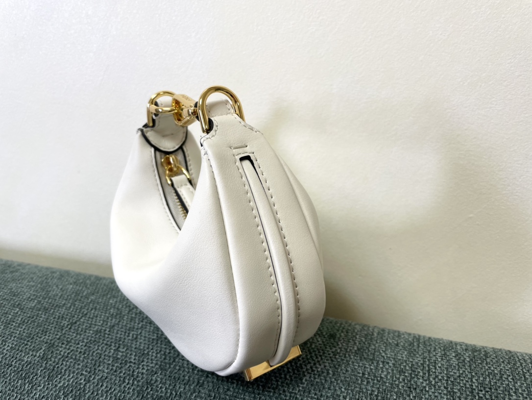 [TOP] FENDI Graphy Bag 5×16.5×14cm - White