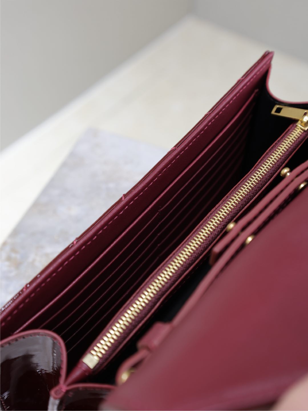 [TOP] Yves Saint Laurent YSL Wallet on Chain in Patent Leather 22.5x14x4cm - Red&GHW