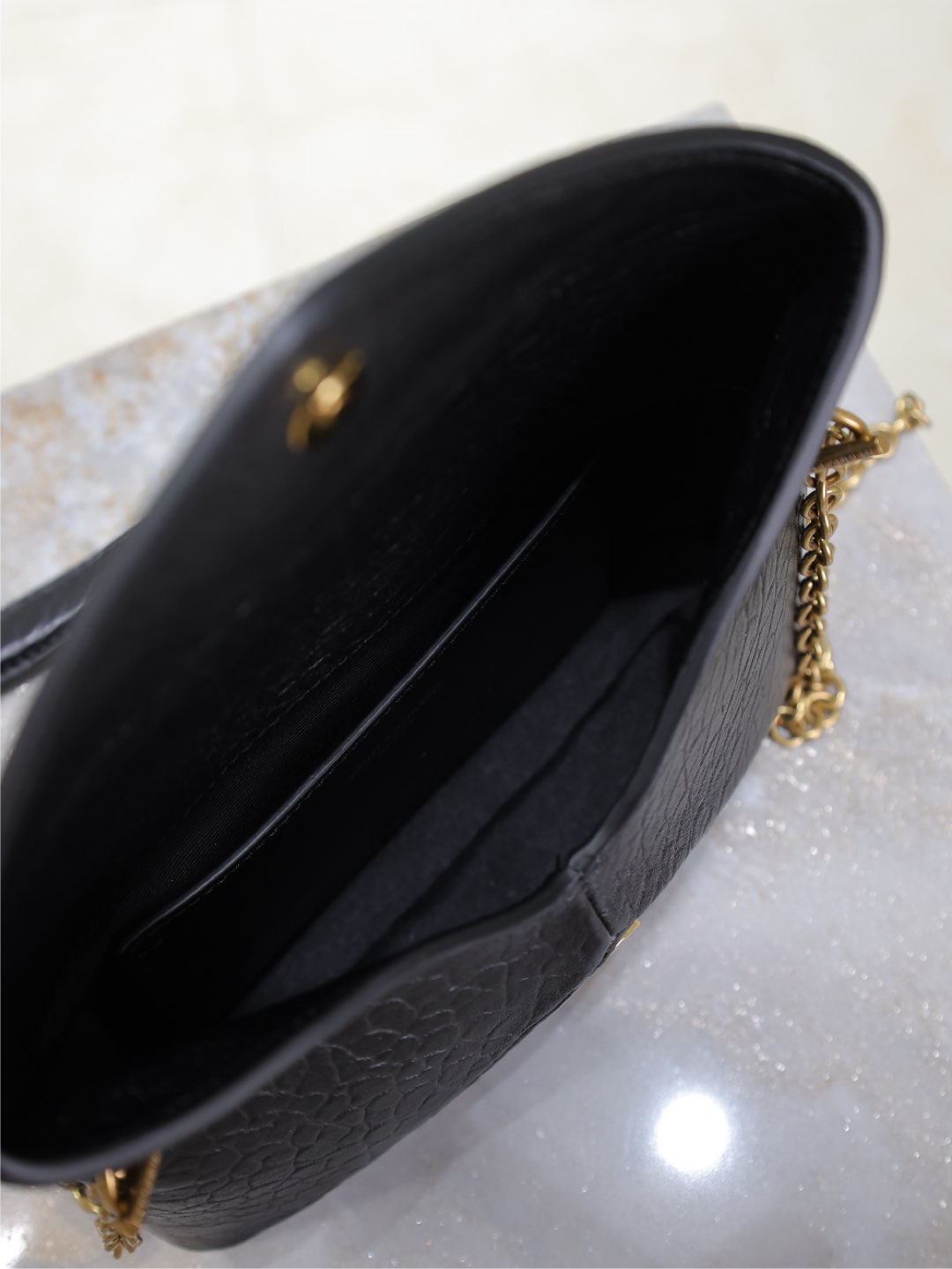 [TOP] Yves Saint Laurent YSL Cassandra Mini Wallet on Chain in Grained Leather 19x12x3cm - Black&GHW