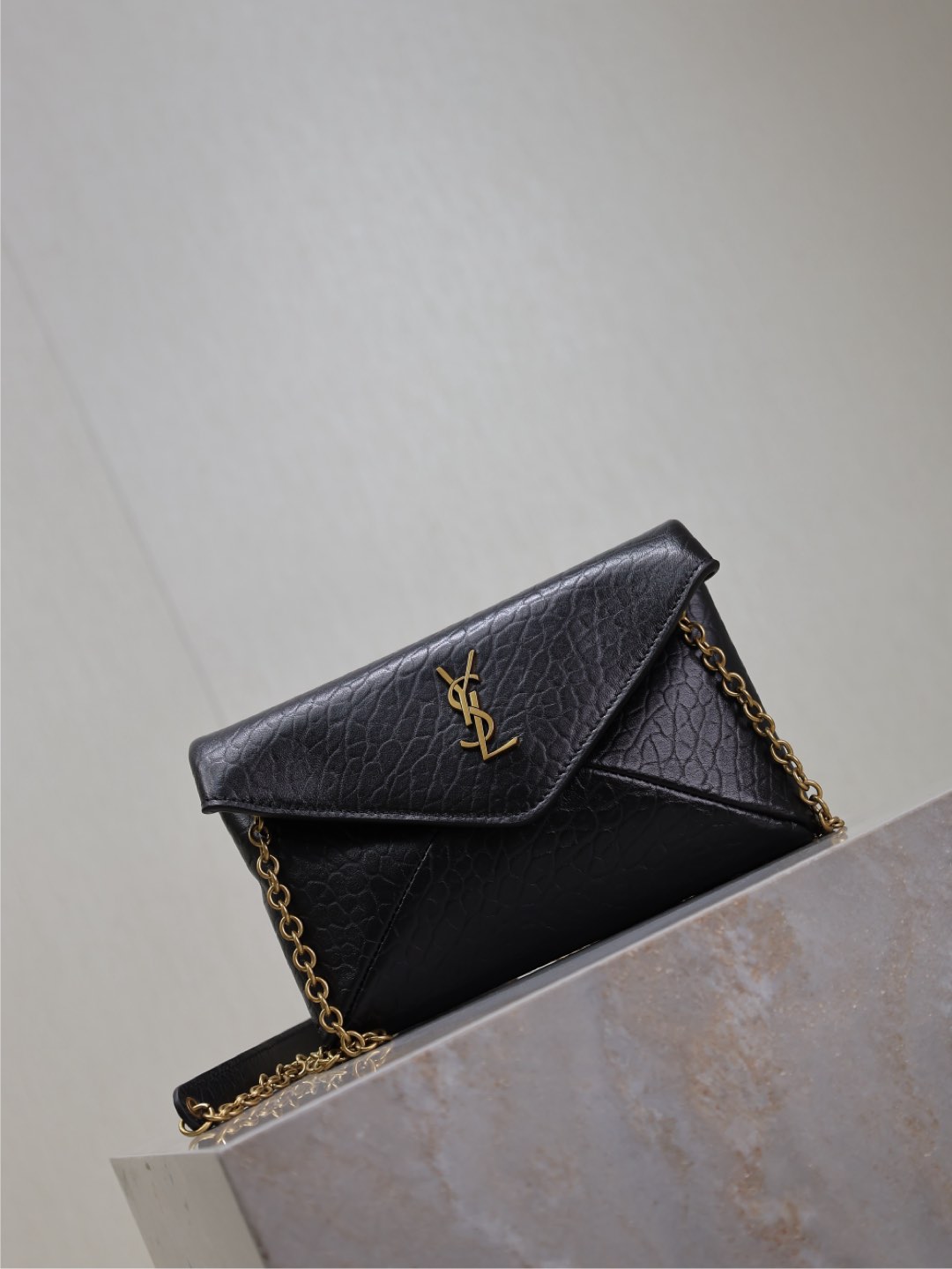 [TOP] Yves Saint Laurent YSL Cassandra Mini Wallet on Chain in Grained Leather 19x12x3cm - Black&GHW