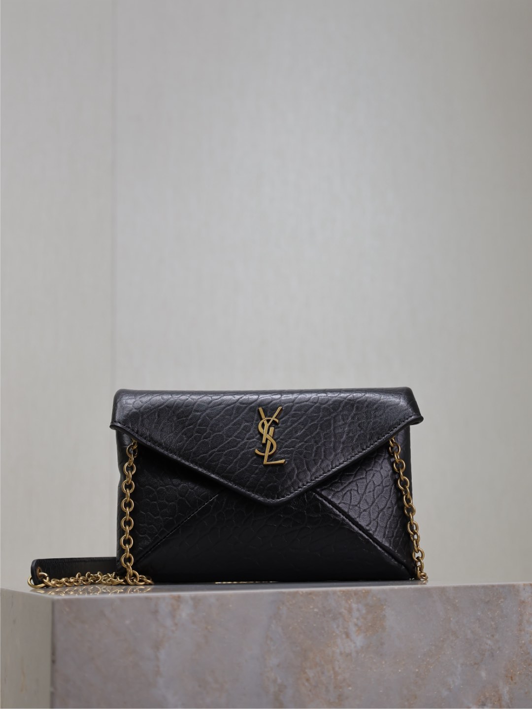 [TOP] Yves Saint Laurent YSL Cassandra Mini Wallet on Chain in Grained Leather 19x12x3cm - Black&GHW