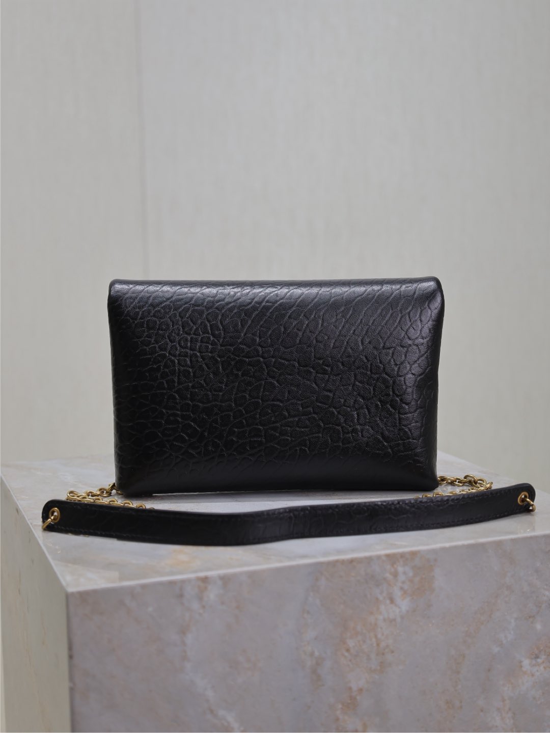 [TOP] Yves Saint Laurent YSL Cassandra Mini Wallet on Chain in Grained Leather 19x12x3cm - Black&GHW
