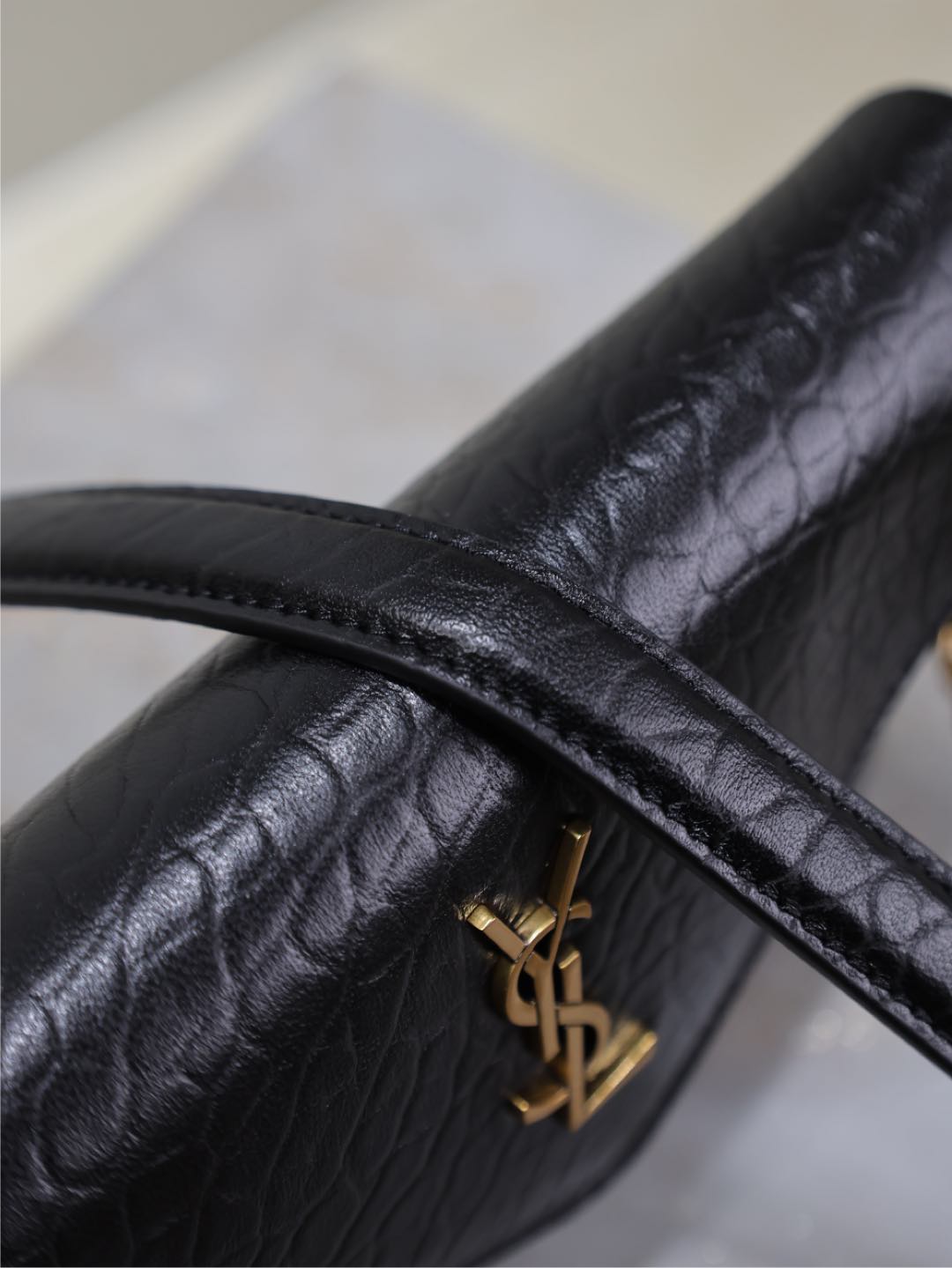 [TOP] Yves Saint Laurent YSL Cassandra Mini Wallet on Chain in Grained Leather 19x12x3cm - Black&GHW