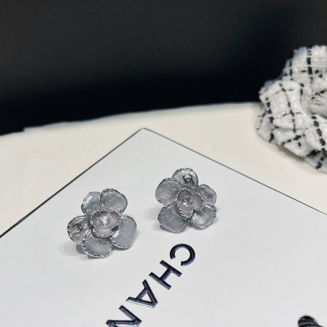 [TOP] CHANEL Earrings - Light Purple