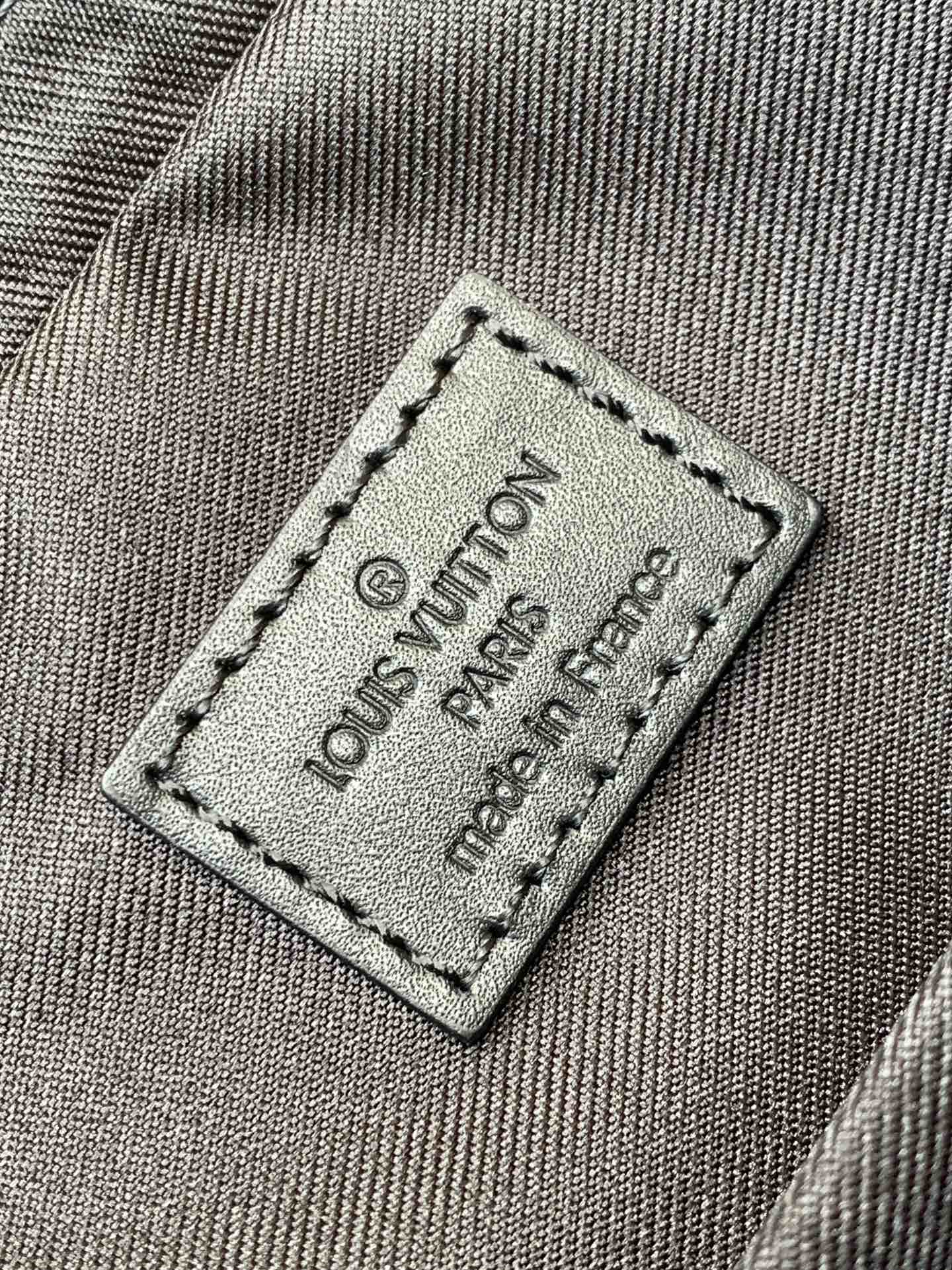 [TOP] Louis Vuitton LV Trio Messenger Bag 25x18.5x7cm - Black